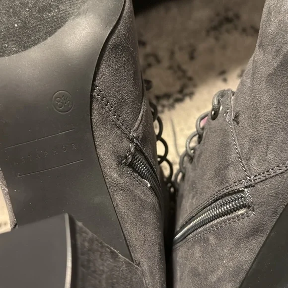 NWOB Metaphor Gray Lace-Up Boots - Picture 11 of 11